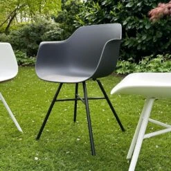 Nolon Noa-Puk Kunststof Wit - Zwart Onderstel -Meubelwinkel 5dd86fccc7304f3fa996b137659284a7