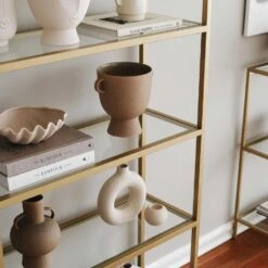 Emob Locelso Boekenplank - Gehard Glas - Metalen Frame - Goud -Meubelwinkel 6284a5fa29934fa79e0dcfe139f90eda